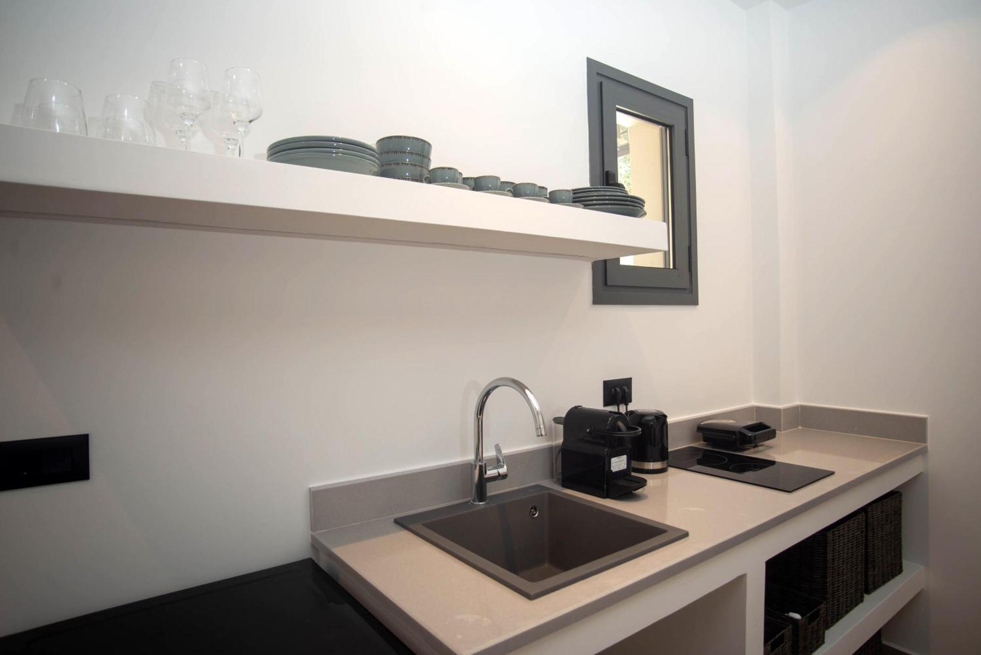Marea Luxury Suites - Tramontana Koríthion Esterno foto