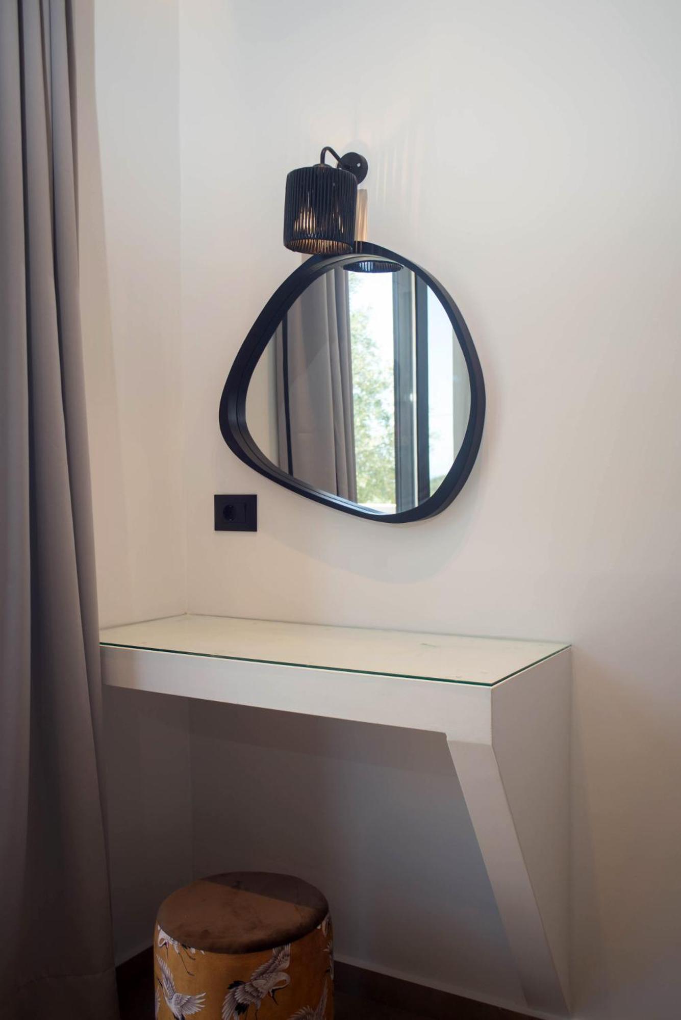 Marea Luxury Suites - Tramontana Koríthion Esterno foto